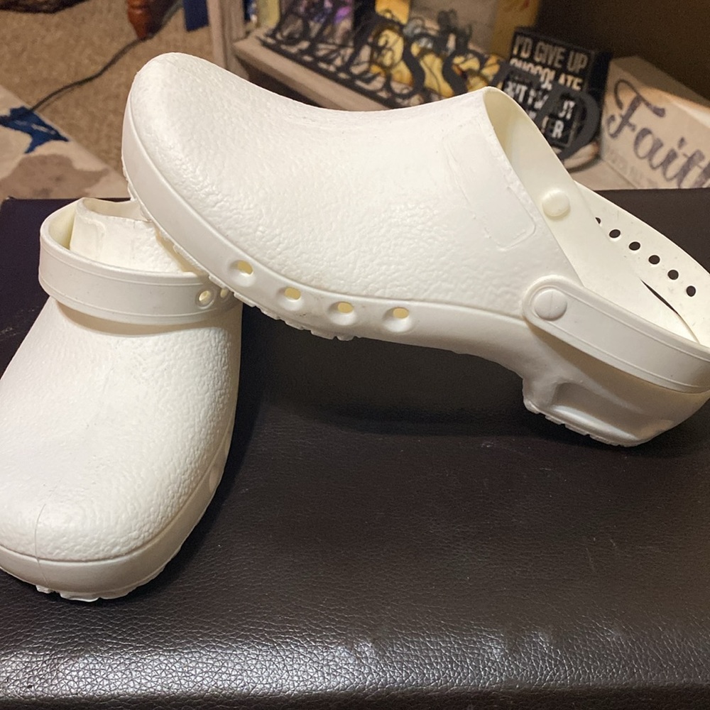 Orthopedic Clogs - image 2